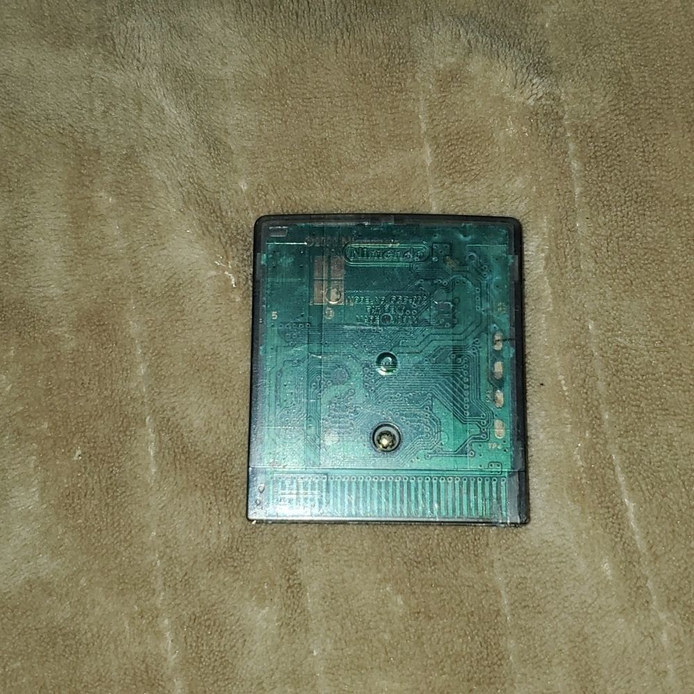 Gameboy Color Bundle   - Picture 4 of 4